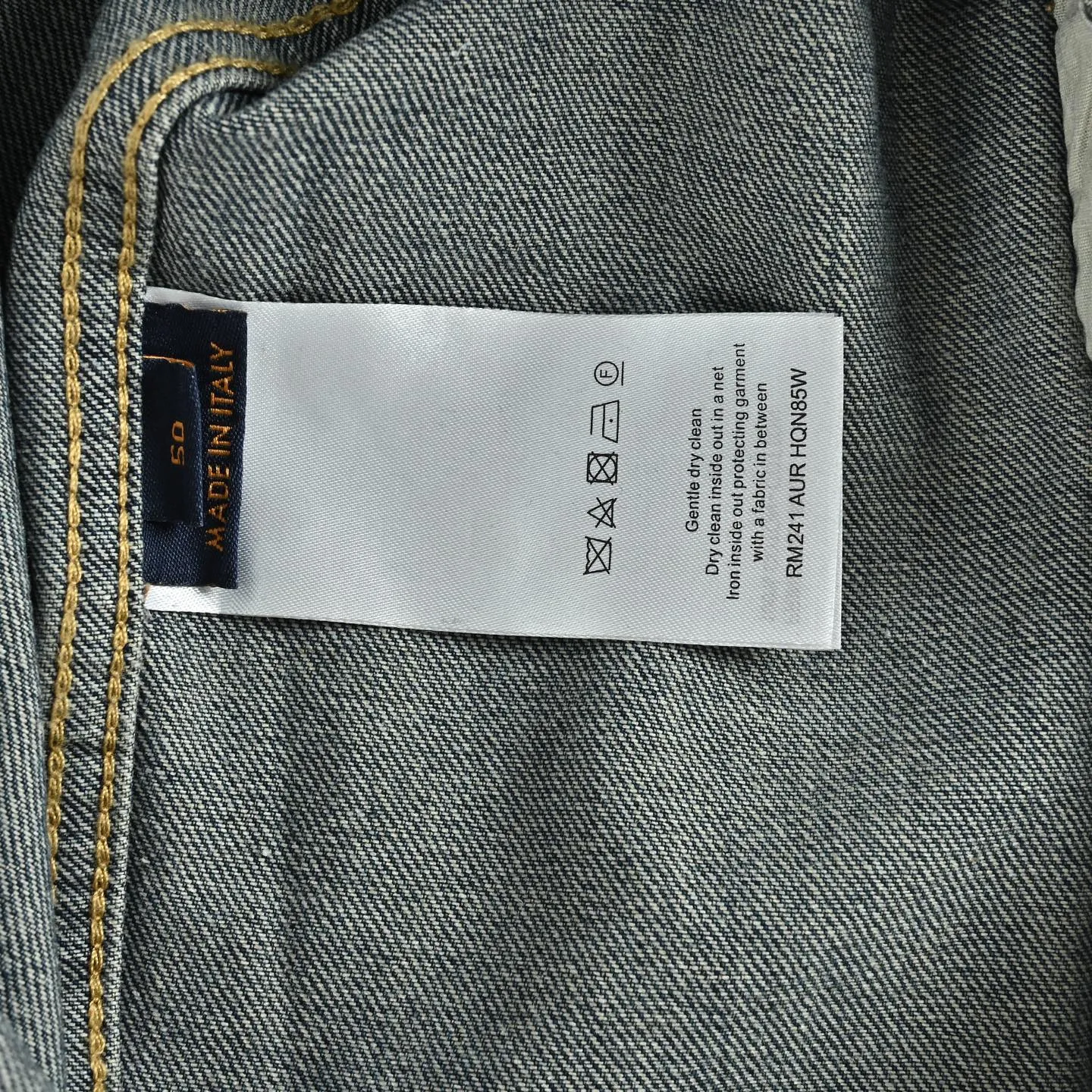 Louis Vuitton/